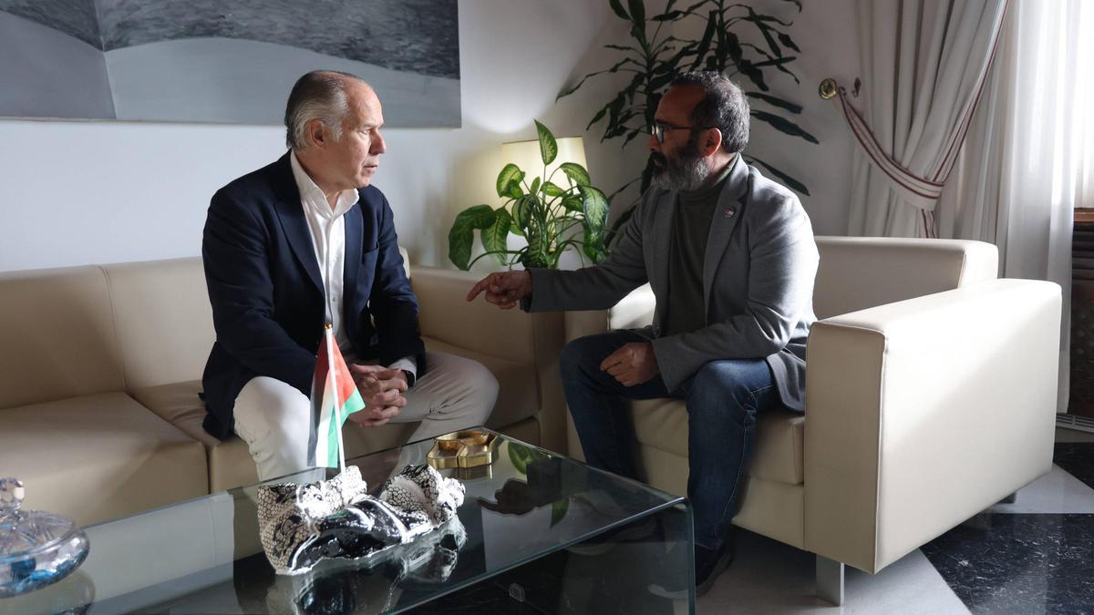 Javier Rodríguez y Miguel Ángel Morales, en la reunión.