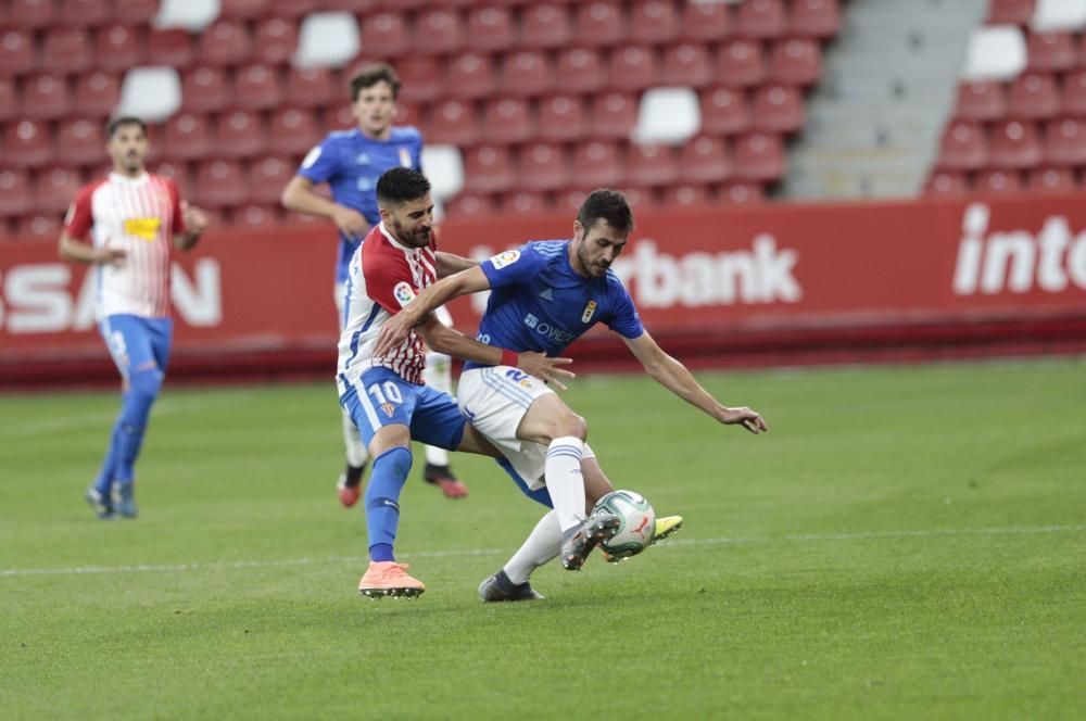 Fútbol: Así fue el Sporting-Oviedo disputado en El Molinón