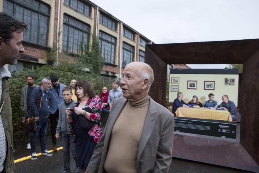 Premios Princesa de Asturias: Alejandro Portes visita la exposición fotográfica "Integrantes" en La Vega