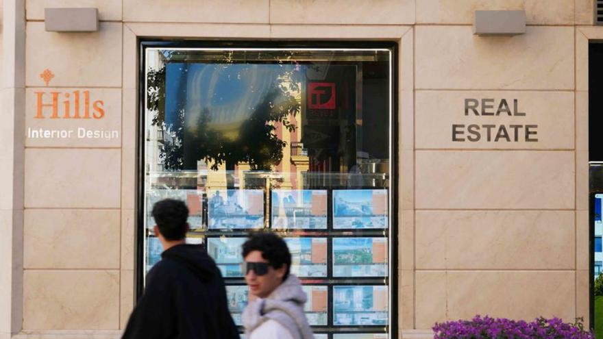 Málaga estabiliza el techo de las 57.000 empresas en un año de récord