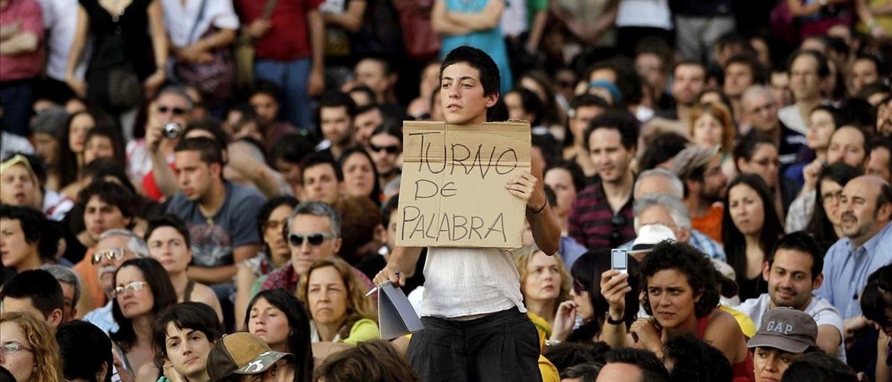 Fotografía del movimiento 15-M acampado en la Puerta del Sol en mayo del 2011.