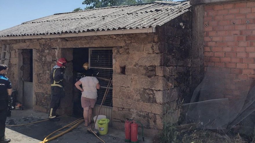 Ferida unha veciña da Pobra ao arderlle un galpón no que almacenaba palla e enseres