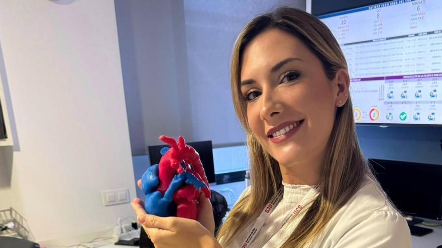 Anabel Montero, la médica extremeña que cuida los corazones más pequeños: "Los niños que están en un hospital son un referente para mí"