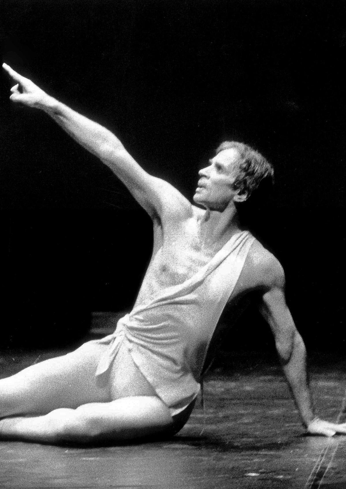 Rudolf Nureyev durante una actuación en el Gran Teatro de Córdoba en 1989.