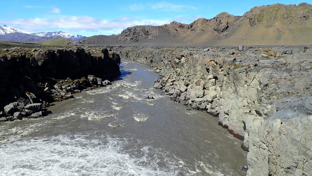 La aventura de Paco Acedo entre volcanes en Islandia