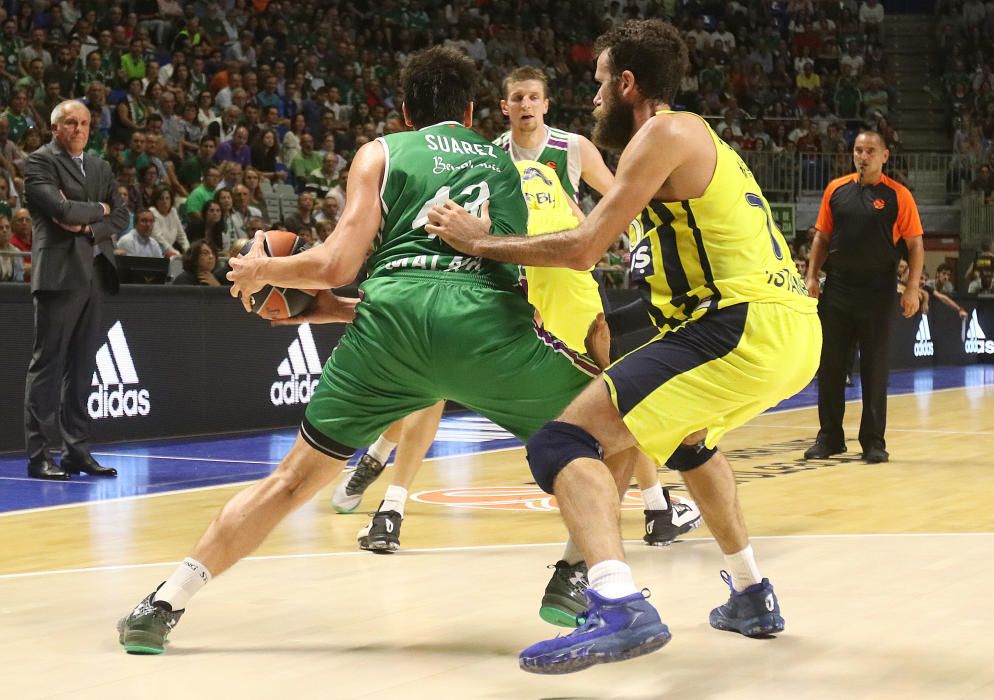 Una espectacular remontada en el último cuarto permite al Unicaja estrenarse en la Euroliga con un triunfo de prestigio que demuestra que los verdes están preparados para luchar por todo