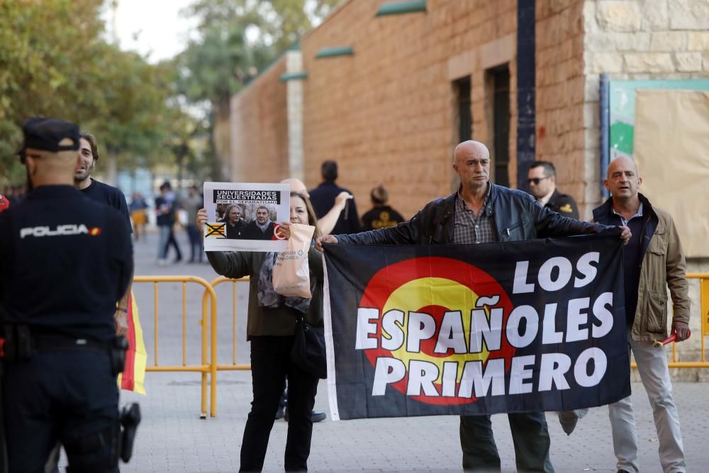 Los ultras amenazan a Joan Tardá en su conferencia en la UV