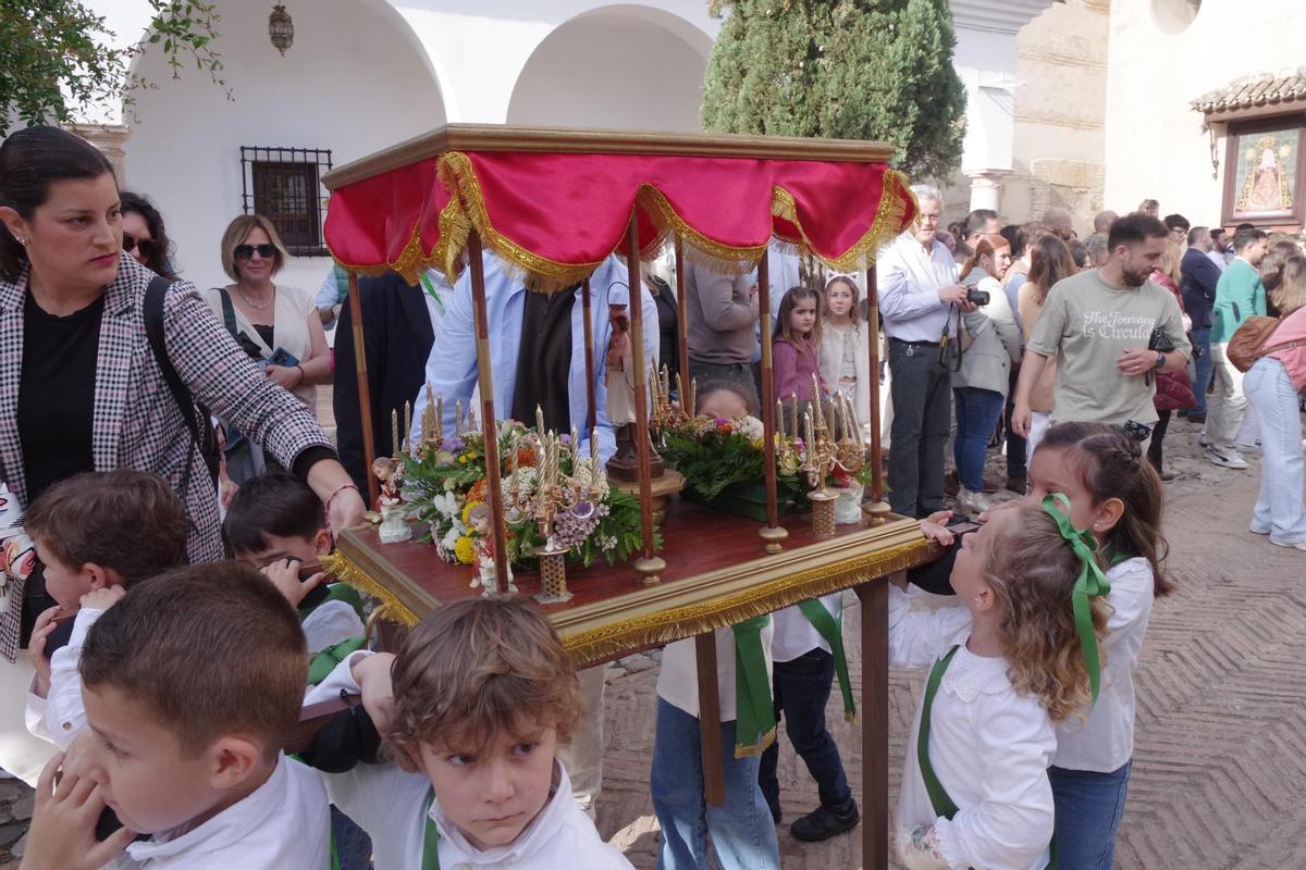 Fotos de la procesión de tronos chicos de Antequera