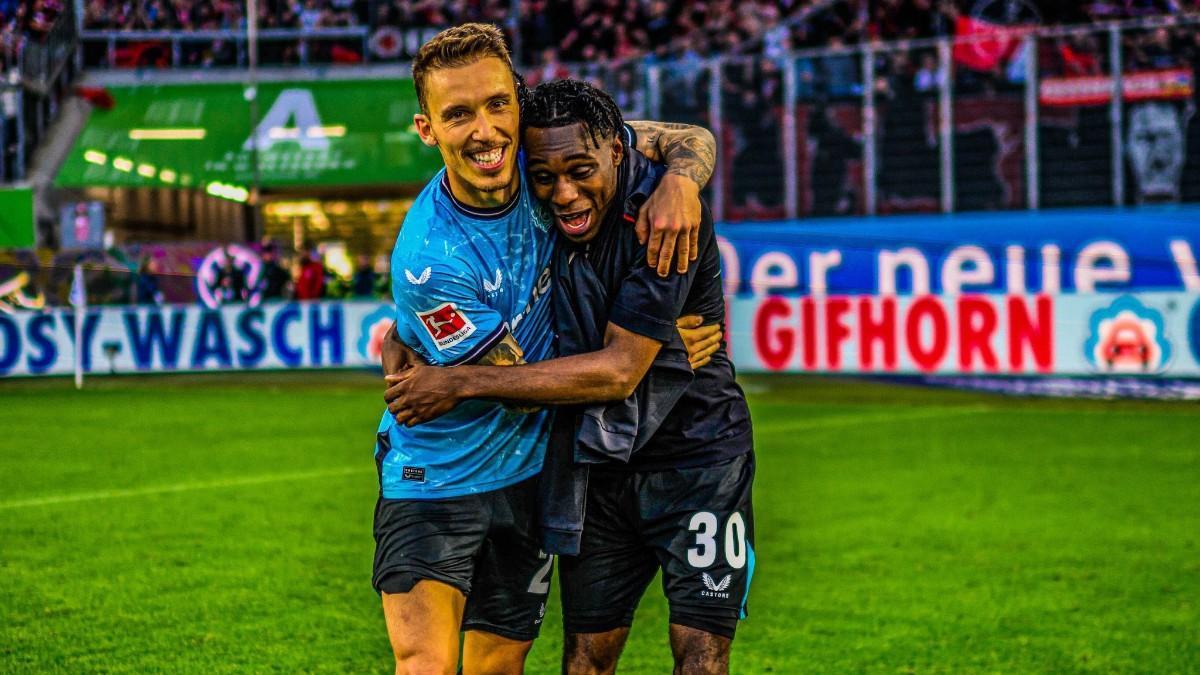 Grimaldo y Frimpong, claves en el Leverkusen