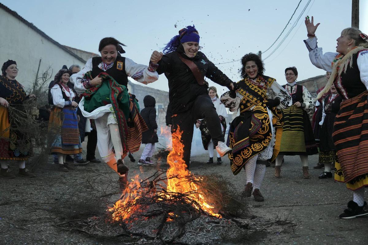 GALERÍA | Salto del piorno en Andavías contra viento y marea