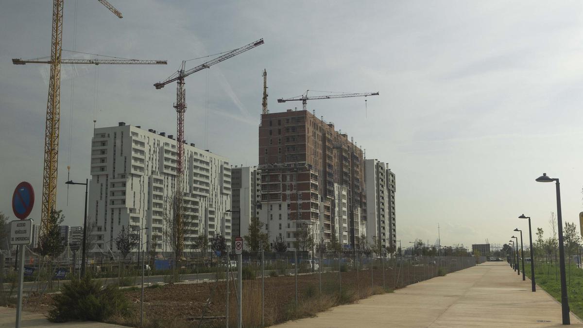 Viviendas en construcción en Turianova
