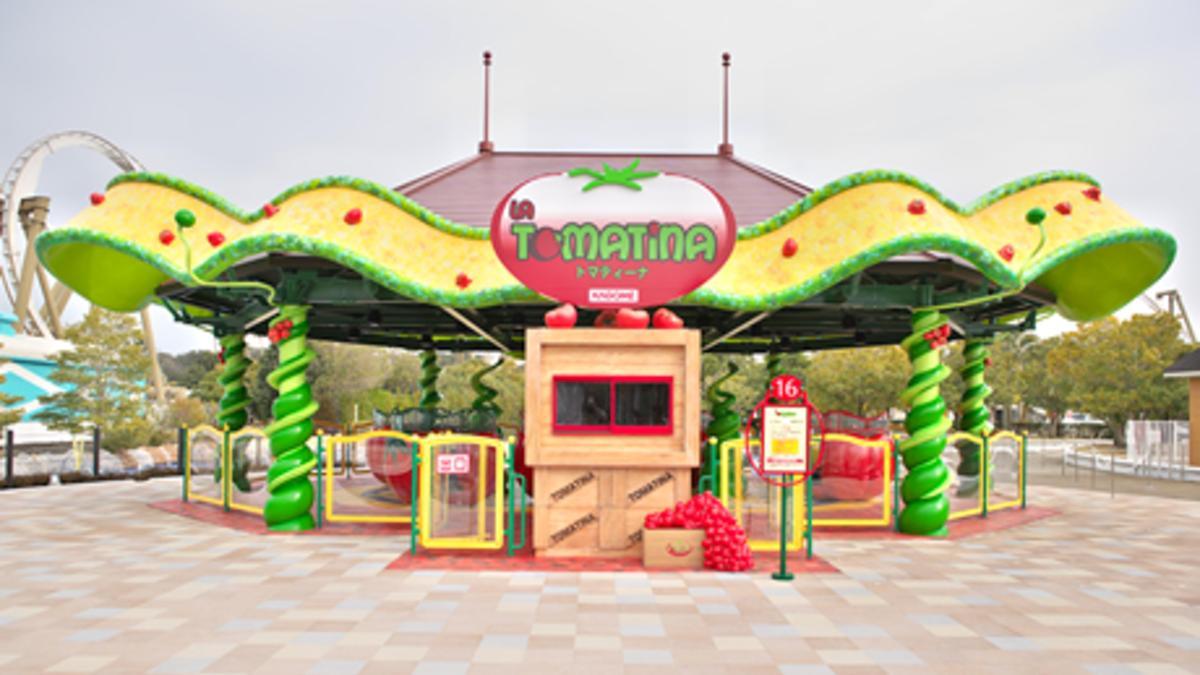 Atracción de 'La Tomatina' del Parque España en Japón.