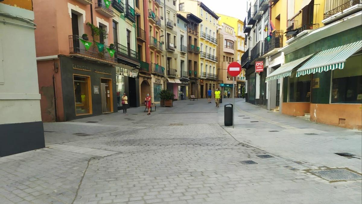 Comercios en el coso de Huesca