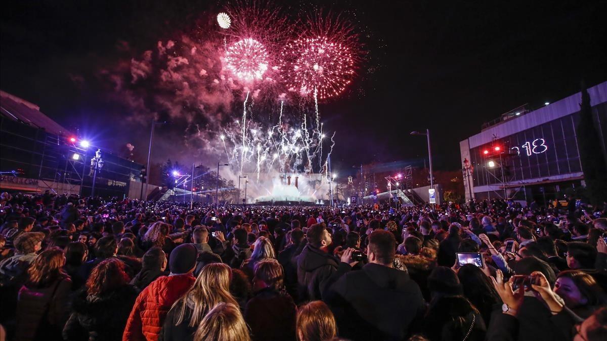 zentauroepp41449161 barcelona 1 1 2018   fiesta y espectaculo de nochevieja cap 180101103709