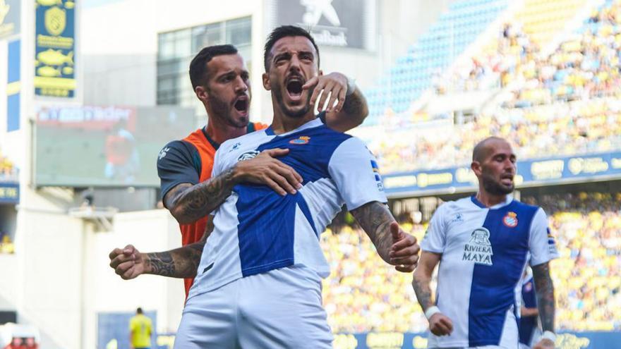 Dos gols de Joselu donen un punt a l’Espanyol en un partit irregular a Cadis