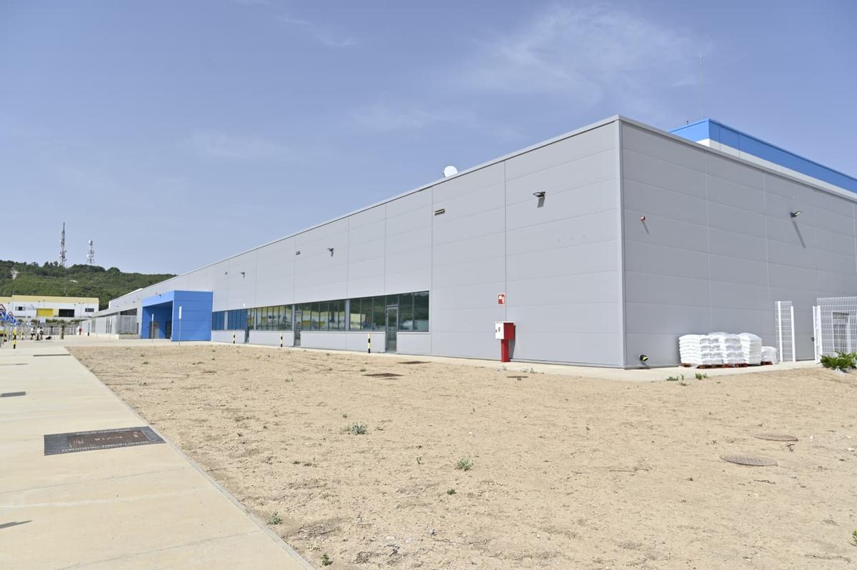 Así es el centro logístico de La Muela (Zaragoza) desde el que Amazon distribuirá sus productos más vendidos en España Así es el centro logístico de La Muela (Zaragoza) desde el que Amazon distribuirá sus productos más vendidos en España