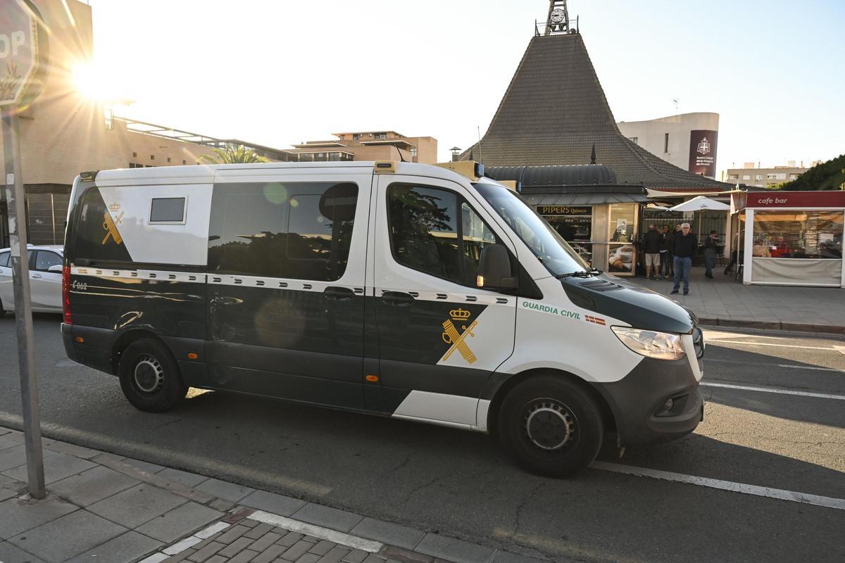 Detenidos una mujer y su pareja por la muerte del hijo de ella, de 4 años, en Almería.