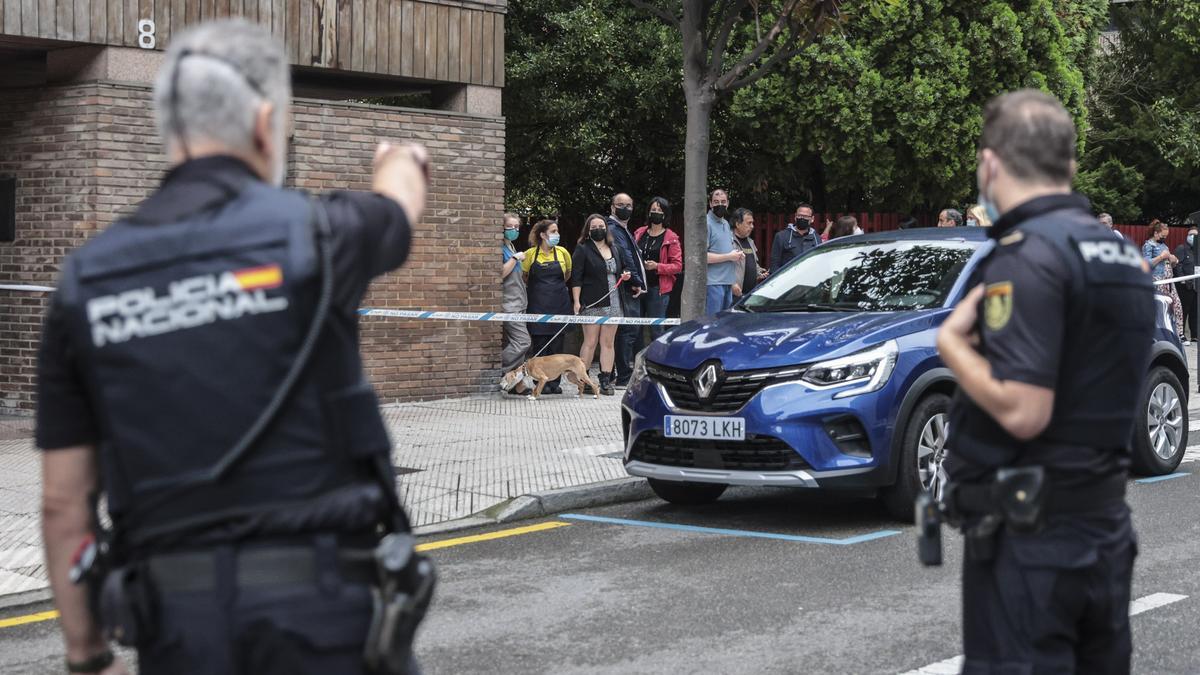 Amenaza de bomba en Oviedo: desalojan el Centro Cívico y acordonan la zona