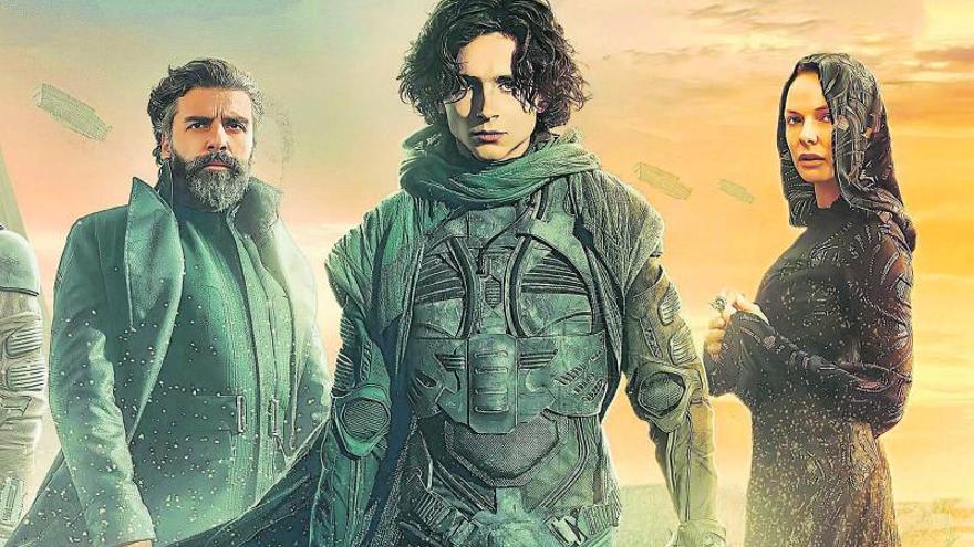 Oscar Isaac, Timothée Chalamet y Rebecca Ferguson, en una imagen promocional de la nueva versión de Dune