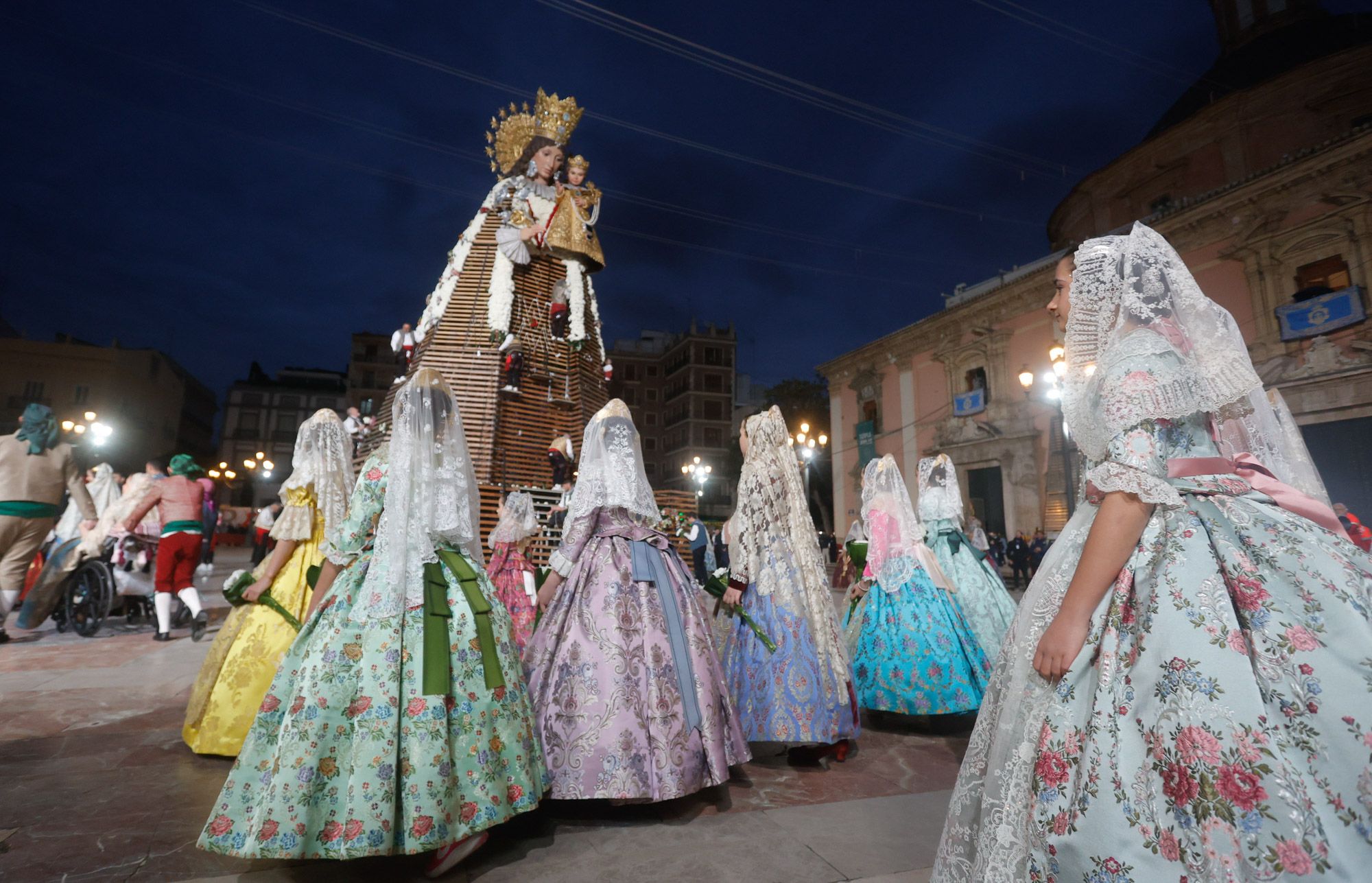 Todas las fotos de la Ofrenda del 17 de marzo por la calle San Vicente de 19:00 a 20:00 horas