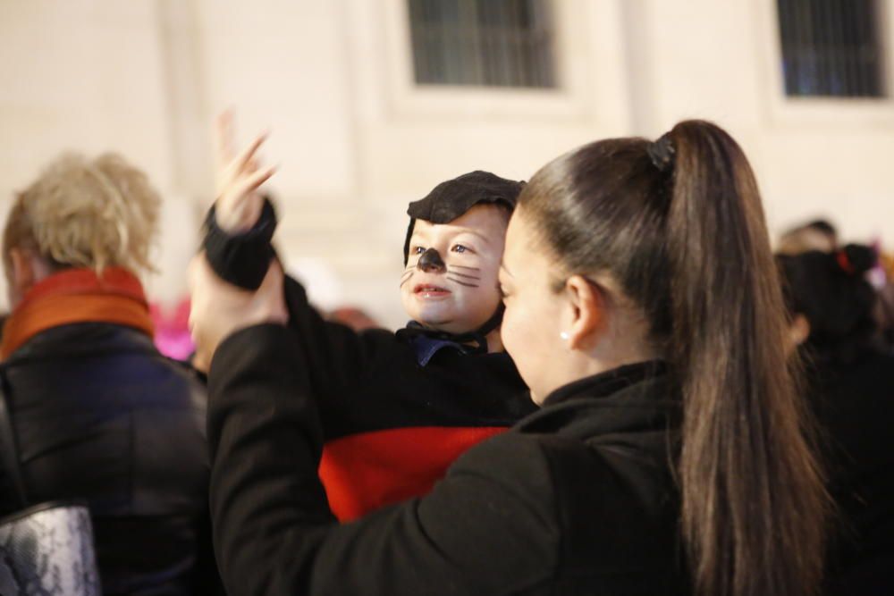 La Rambla de Alicante se llena de disfraces por el Carnaval 2019