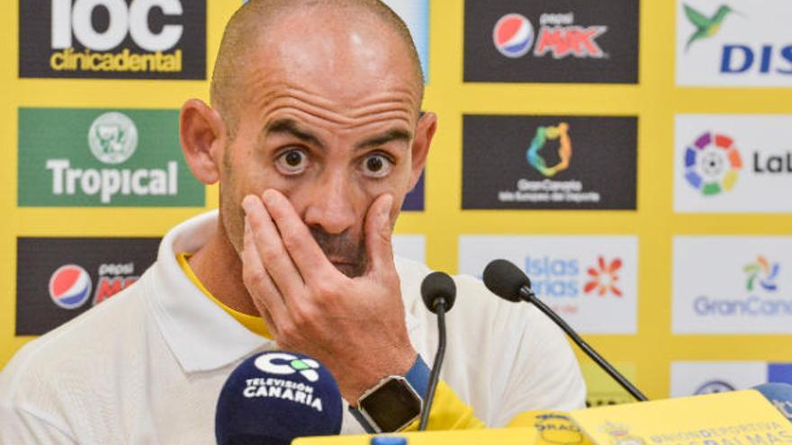 Paco Jémez, en una rueda de prensa en Las Palmas.