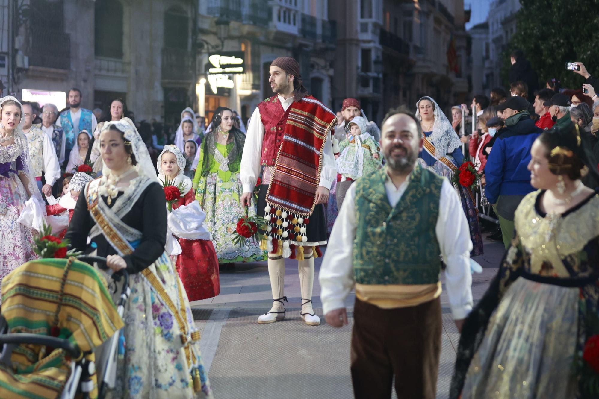 Búscate en el segundo día de ofrenda por la calle Quart (entre las 19:00 a las 20:00 horas)