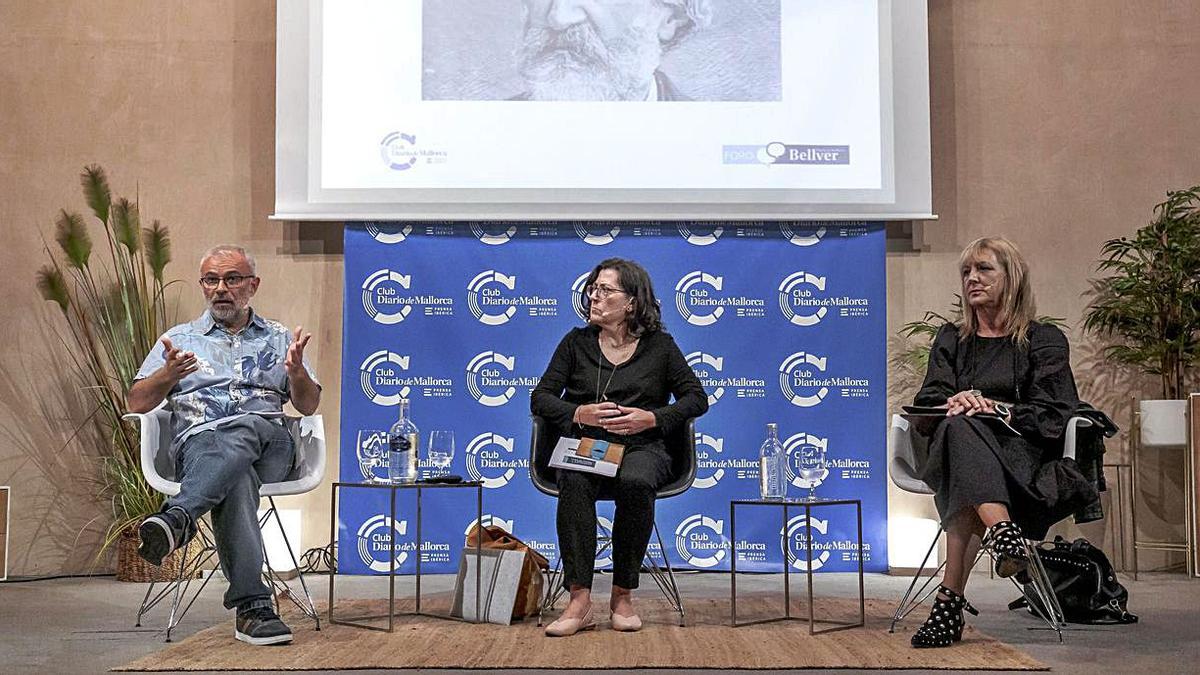 Joan Roca (historiador), Arànzazu Miró (musicógrafa y antropóloga) y Barbara Durán (musicóloga y escritora).