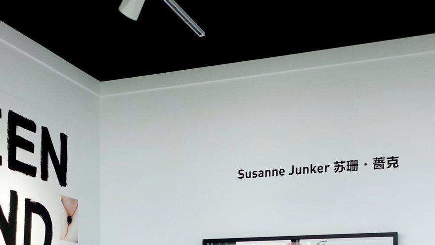 La modelo y artista Susanne Junker presenta una conferencia en el Museo Thyssen Málaga y un workshop de retratos e identidad en La Térmica.