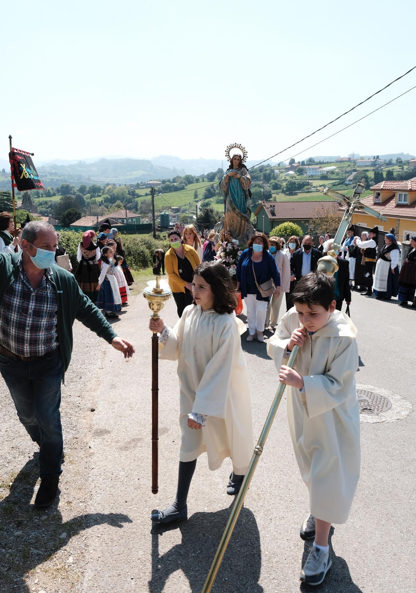 En imágenes: La procesión del Cristo de Cenero