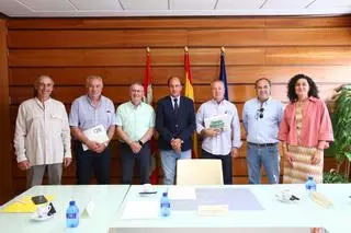 El nuevo consejero de Agricultura se compromete a buscar "soluciones eficaces" ante la crisis del sector cerealista