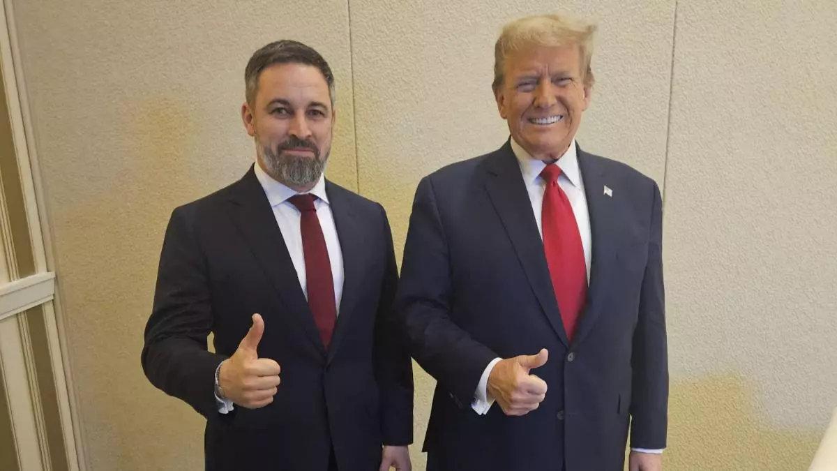 El presidente de Vox, Santiago Abascal, junto al presidente de EEUU, Donald Trump, durante la reunión que celebraron hace escasas fechas los seguidores del mandatario norteamericano.