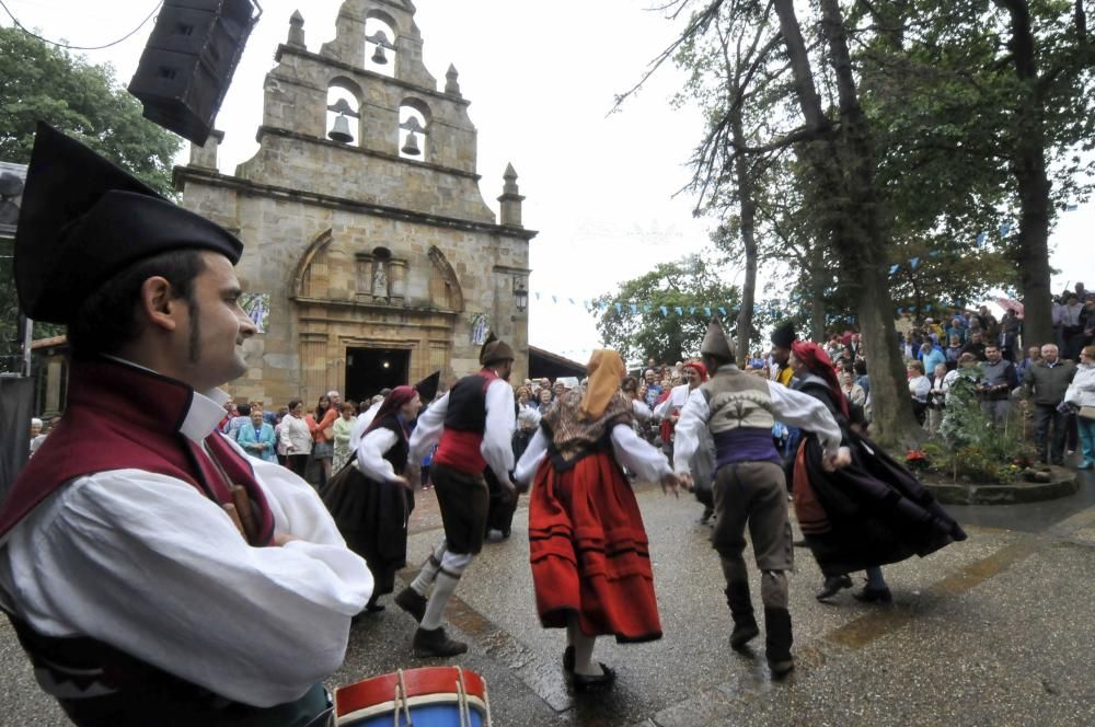 Día grande de las fiestas de El Carbayu en Langreo