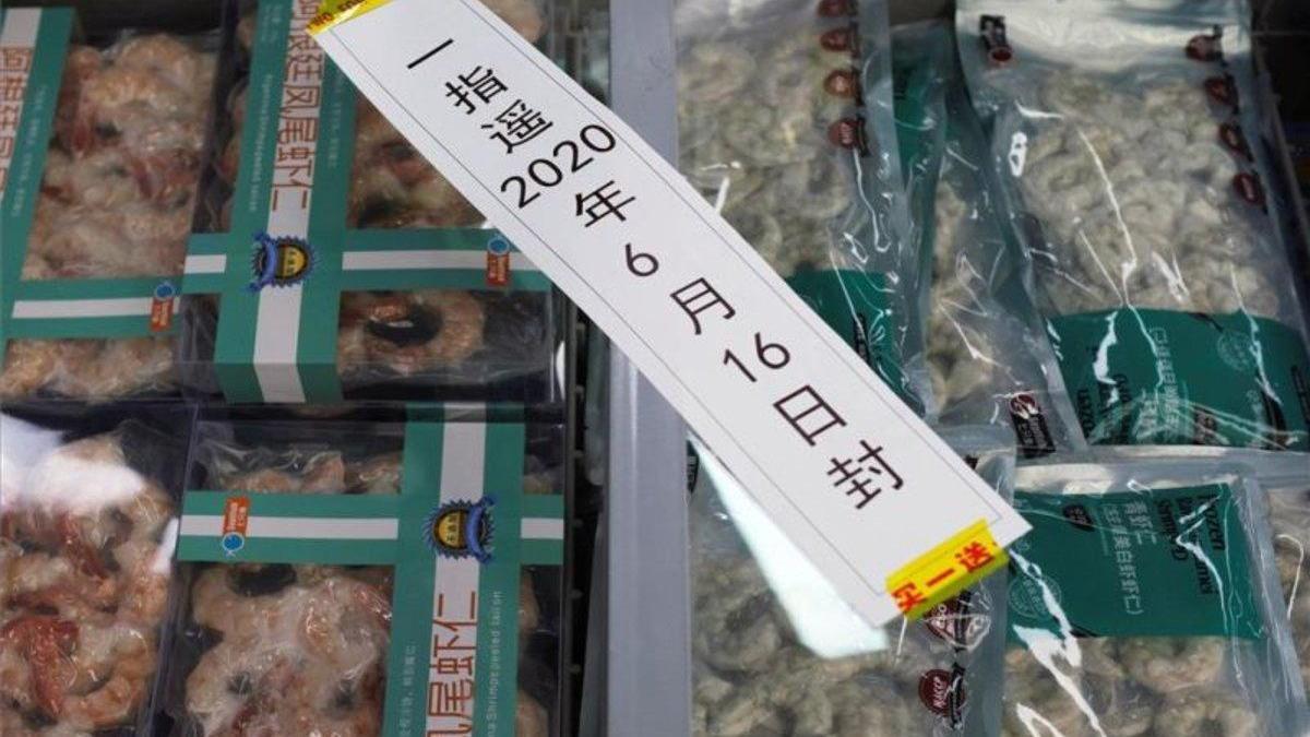 Detectan en China trazas de coronavirus en alitas de pollo importadas de Brasil