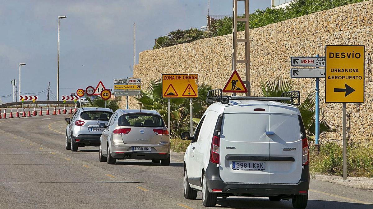 ADIF torpedea las obras en Aguamarga que impiden el acceso directo a Urbanova