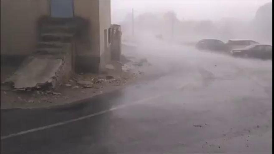Una tormenta descarga con fuerza en La Pava, Moratalla
