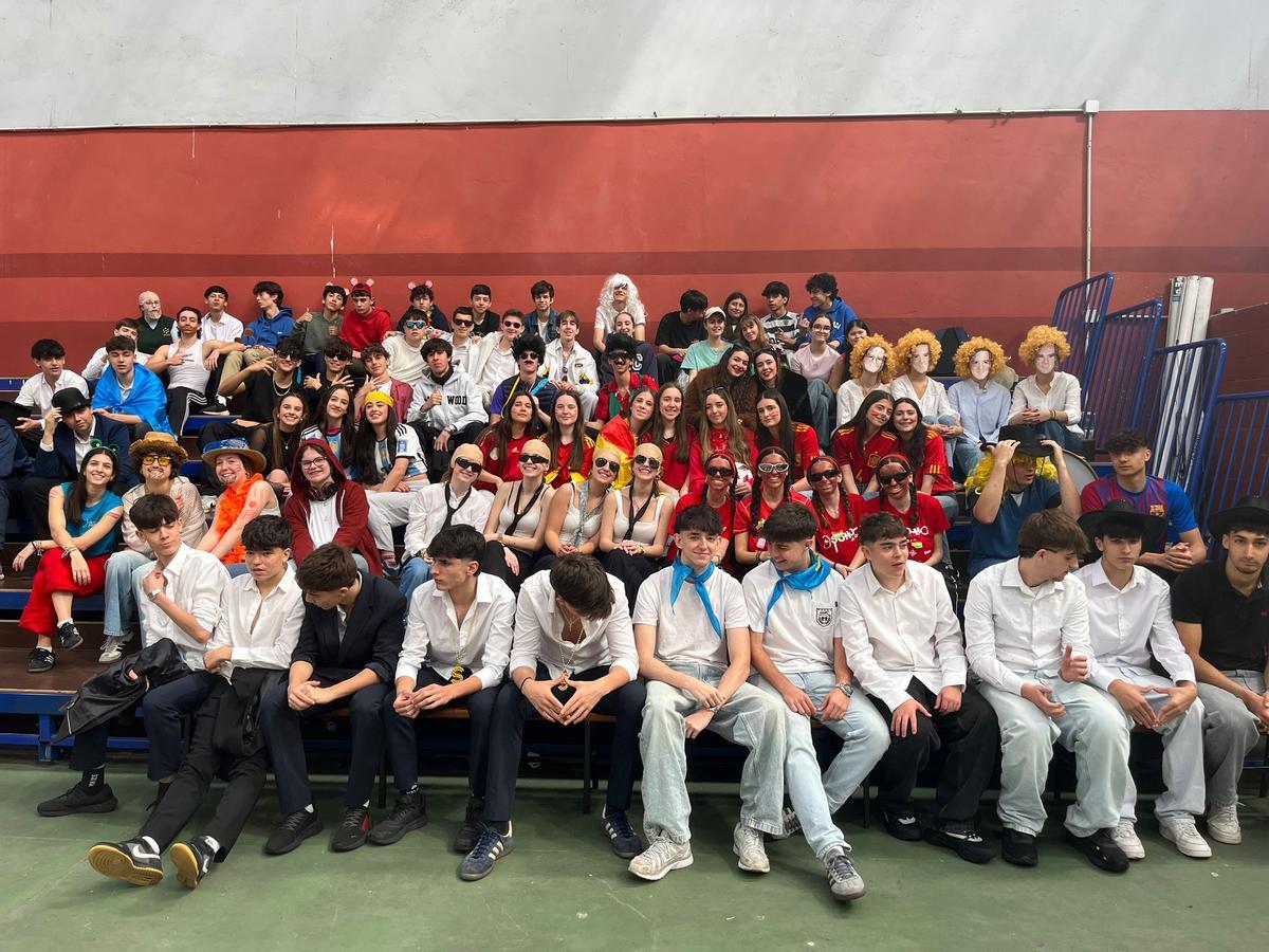 Primera jornada de las fiestas colegiales de la Inmaculada (en imágenes) Primera jornada de las fiestas colegiales de la Inmaculada (en imágenes)