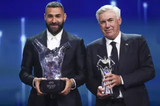 La UEFA premia el milagroso título del Madrid con galardones para Benzema y Ancelotti
