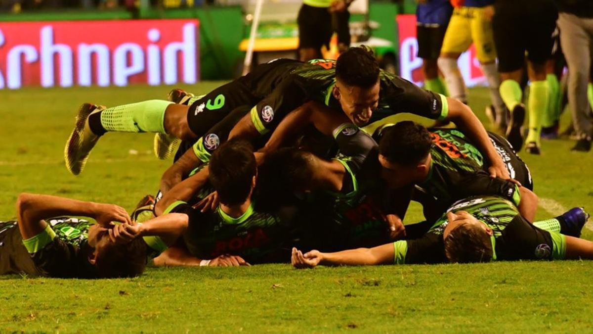 Defensa y Justicia logró una victoria sobre la hora y sueña con el título de la Superliga Argentina