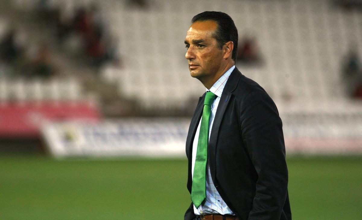 José Luis Oltra, en su etapa en el Córdoba CF.