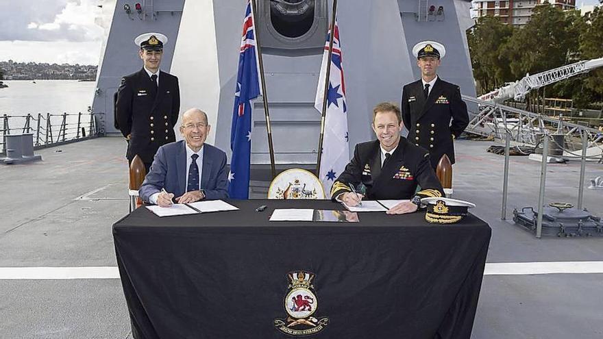 Firma del acuerdo entre Navantia y la Armada australiana para el mantenimiento de los buques. Navantia