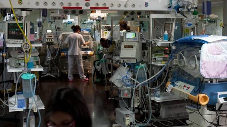 La virulencia de la bronquiolitis llena de recién nacidos las unidades de cuidados intensivos