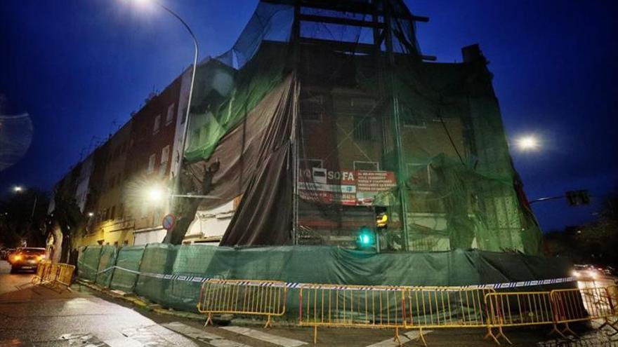 Un trabajador, en estado crítico tras caer de un andamio