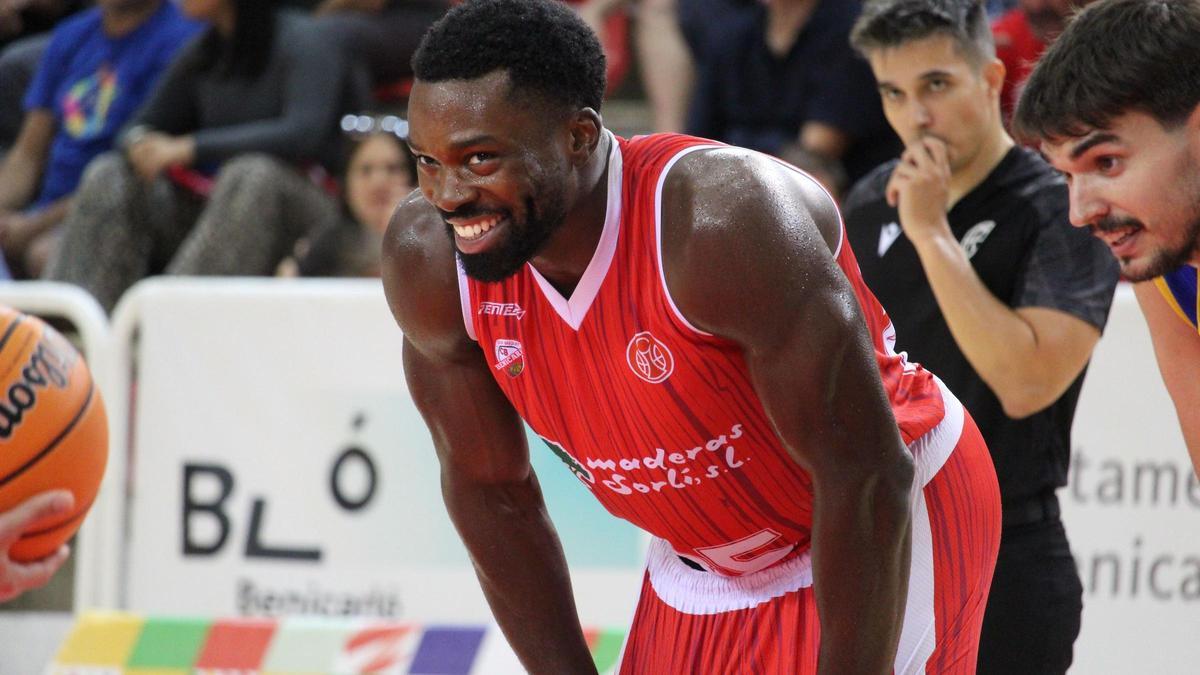Robert Chima Ukawuba, jugador del Maderas Sorlí CB Benicarló.