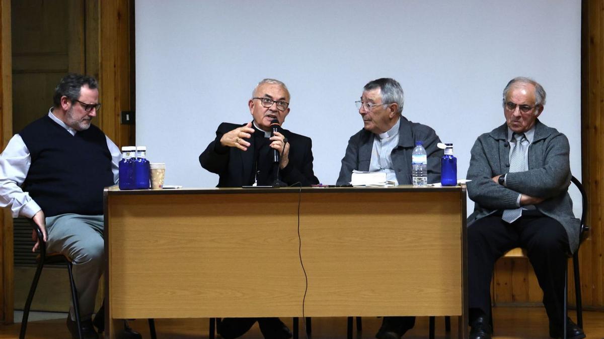 Alonso, Gómez, Cuevas y Gil, en el acto de ayer.