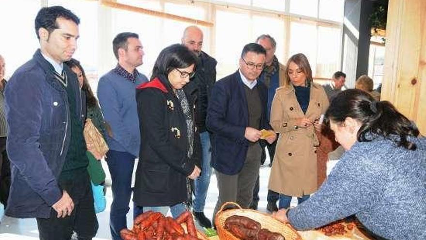 José González en el mercado del Xurés.