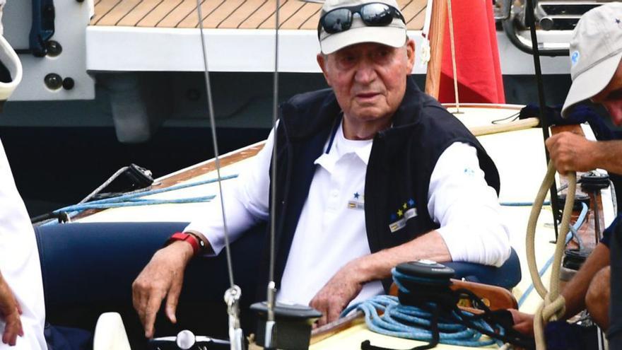 El rey Juan Carlos entrena en Sanxenxo con el ‘Bribón’ para la regata de hoy