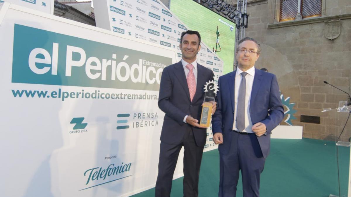 El Cacereño recibe el Premio Especial de El Periódico Extremadura