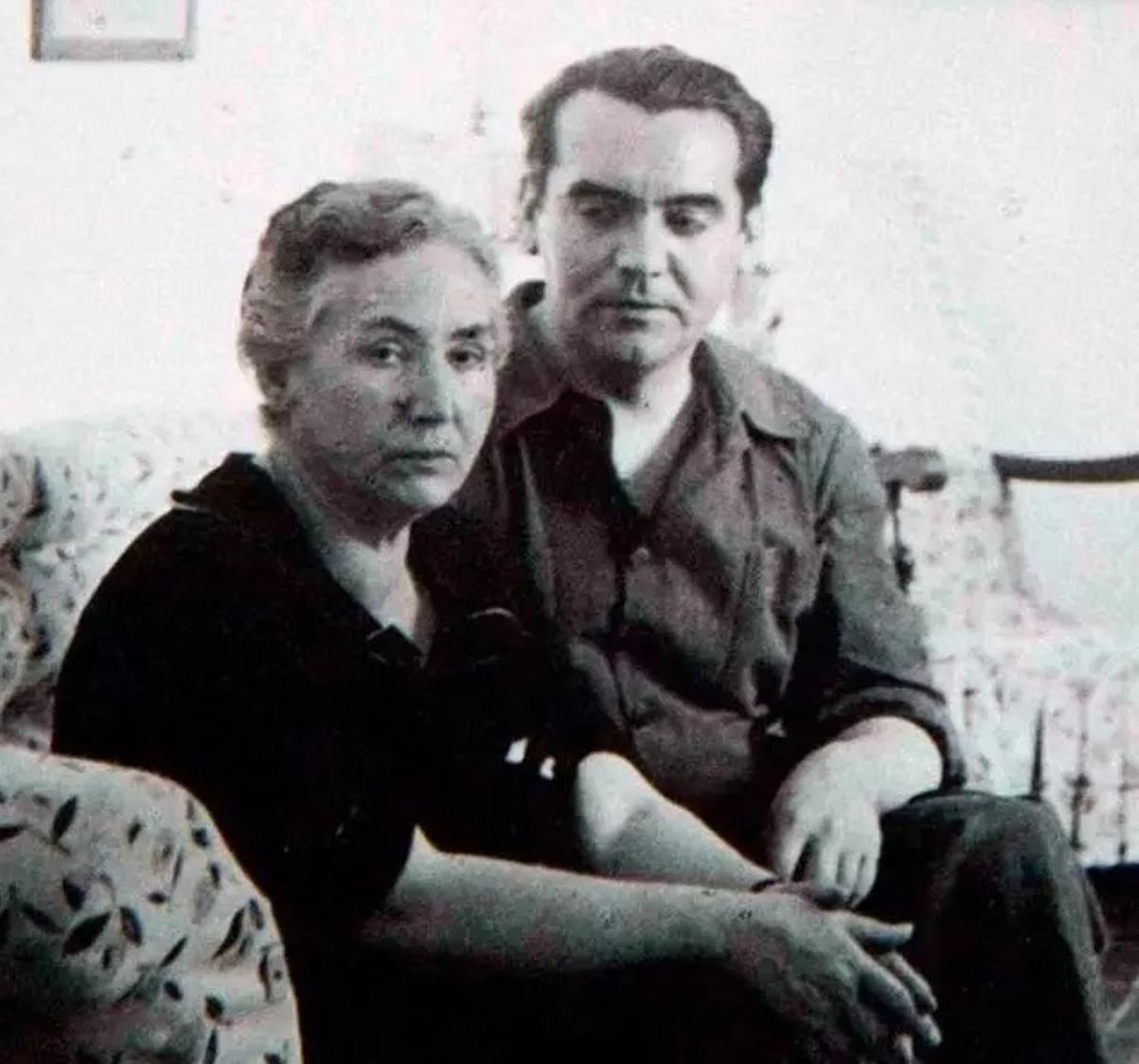 Vicenta Lorca Romero, madre y maestra de Federico.