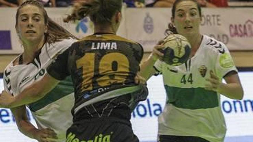 Ana Martínez, durante el partido de la primera vuelta.